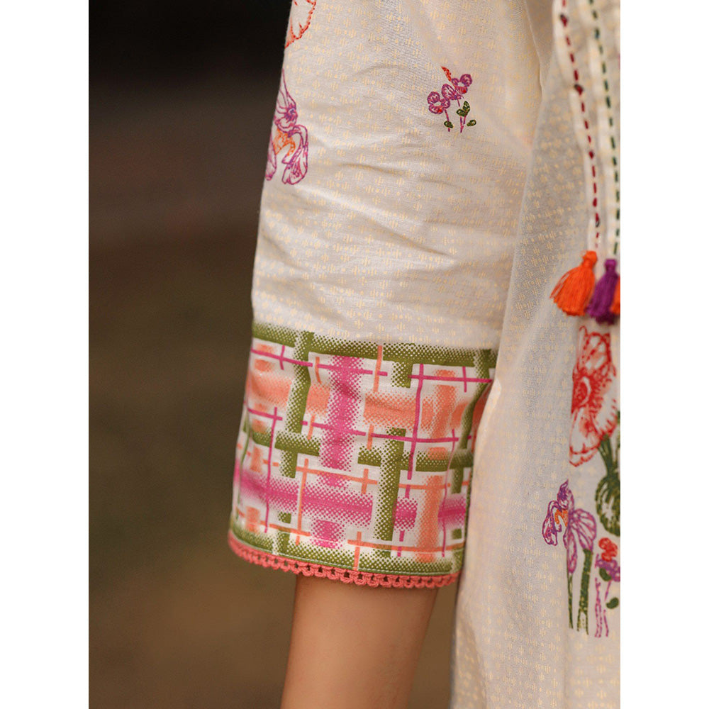 Juniper White Floral Printed A-Line Pleated Cotton Dress With Kantha Work & Tassels