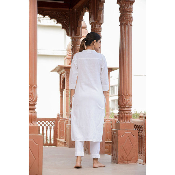 KAAJH White Solid Cotton Casual Kurta