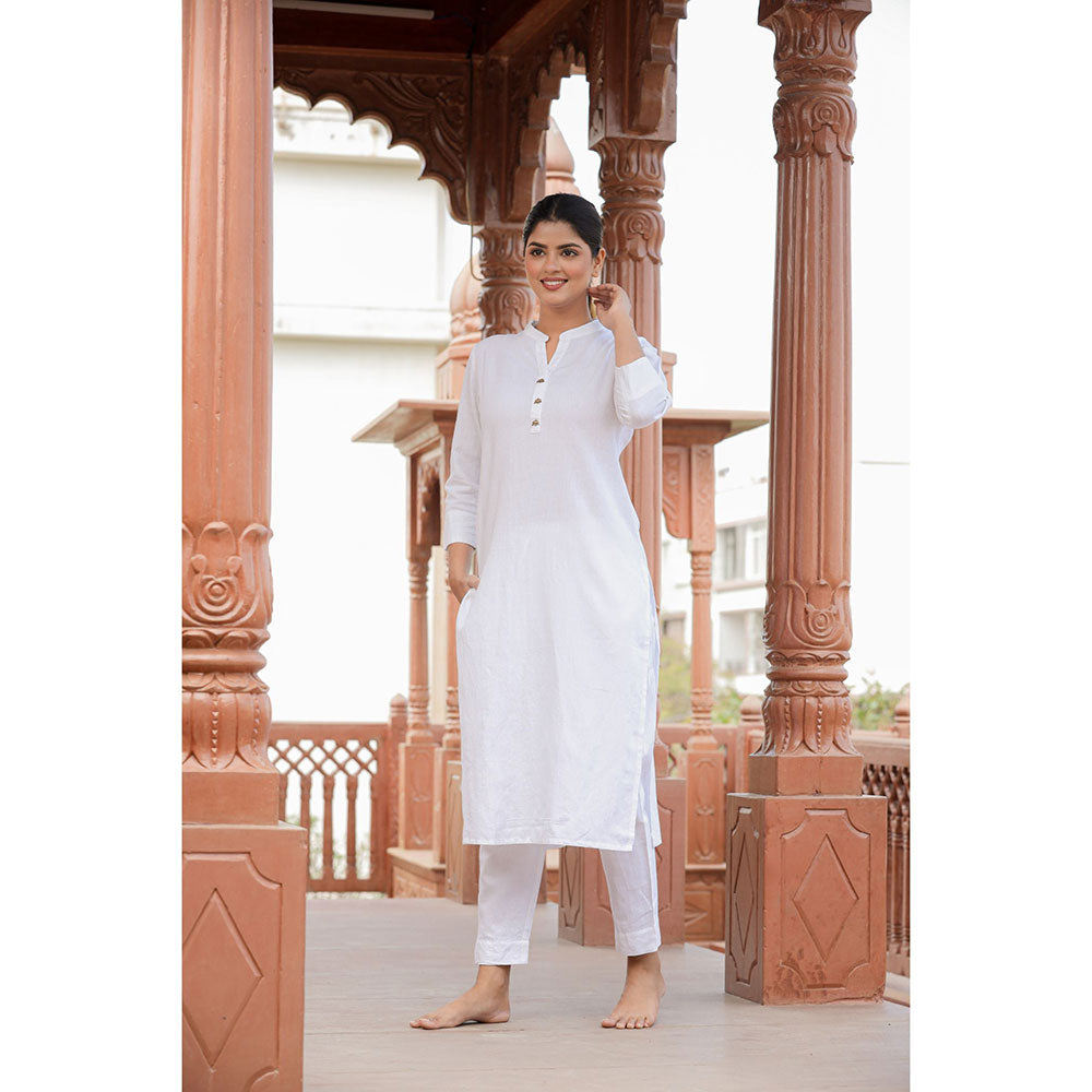 KAAJH White Solid Cotton Casual Kurta