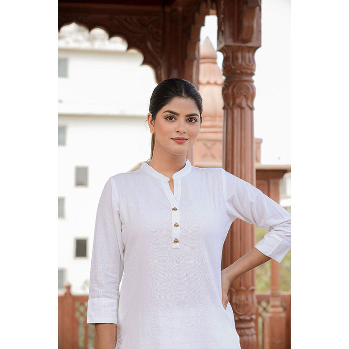 KAAJH White Solid Cotton Casual Kurta