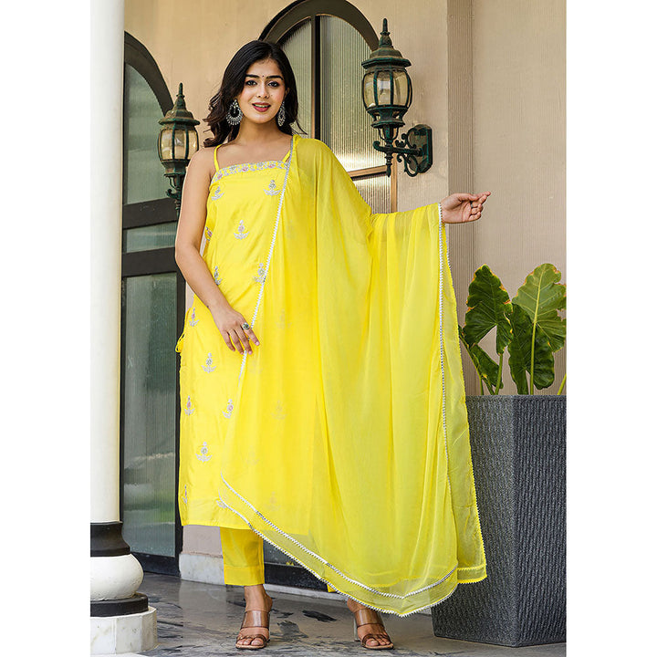 KAAJH Yellow Muslin Silk Sleeveless Kurta Pants (Set of 3)