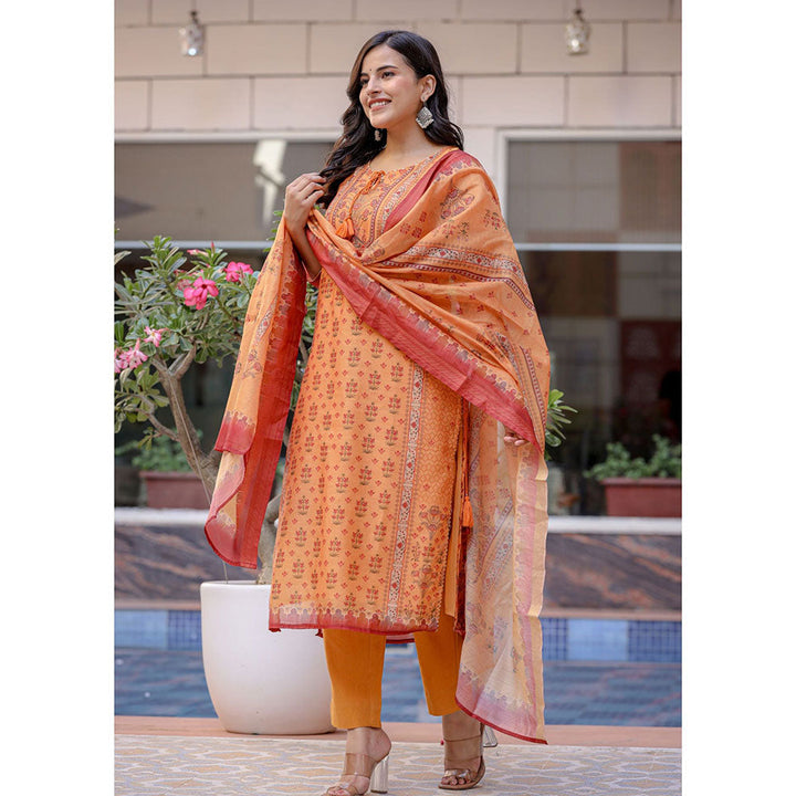 KAAJH Orange Digital Print Chanderi Kurta Pant With Dupatta (Set of 3)