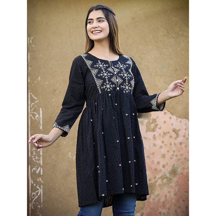 KAAJH Black Jacquard Embroidered Kurti