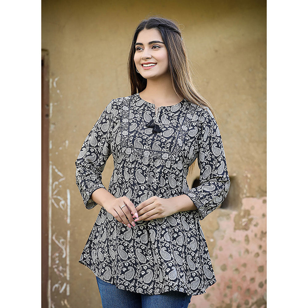 KAAJH Black Printed French Crepe Top