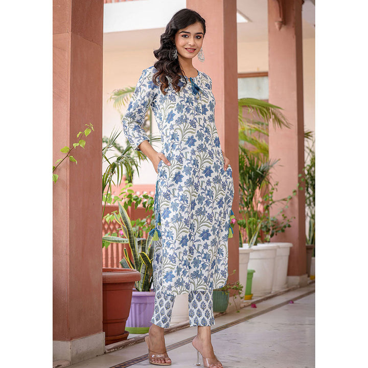 KAAJH White Blue Floral Print Kurta and Pants (Set of 2)