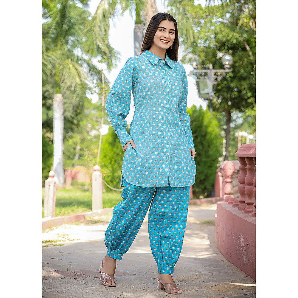 KAAJH Sky Blue Printed Cotton Kurta and Pants (Set of 2)