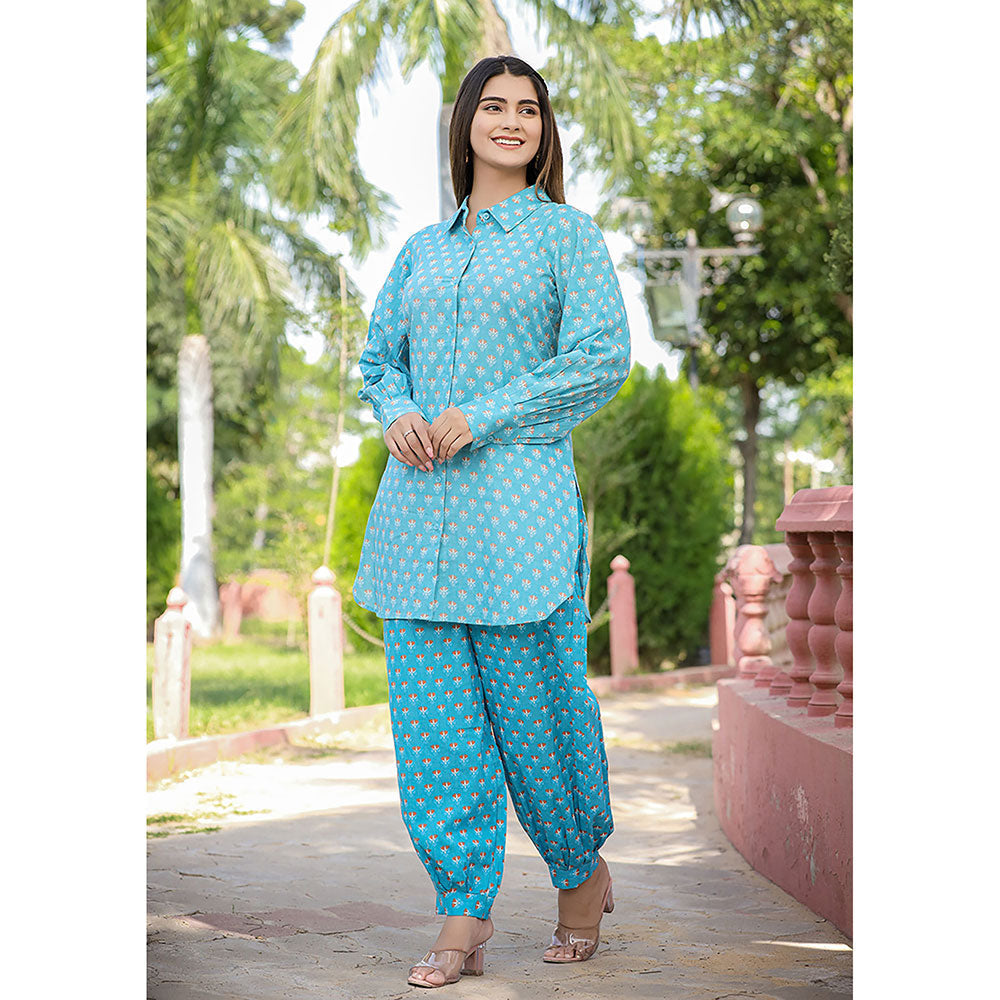 KAAJH Sky Blue Printed Cotton Kurta and Pants (Set of 2)