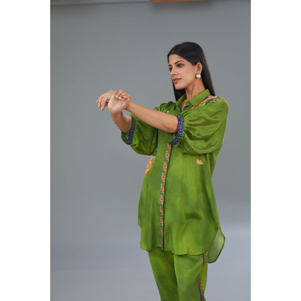 Kahani Lush Green Floral Co-Ord (Set of 2)