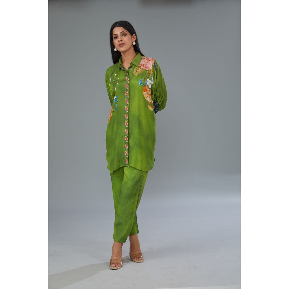 Kahani Lush Green Floral Co-Ord (Set of 2)