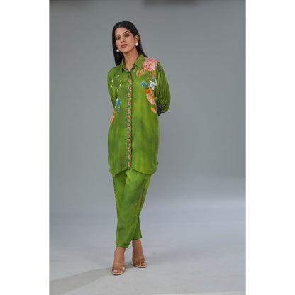 Kahani Lush Green Floral Co-Ord (Set of 2)