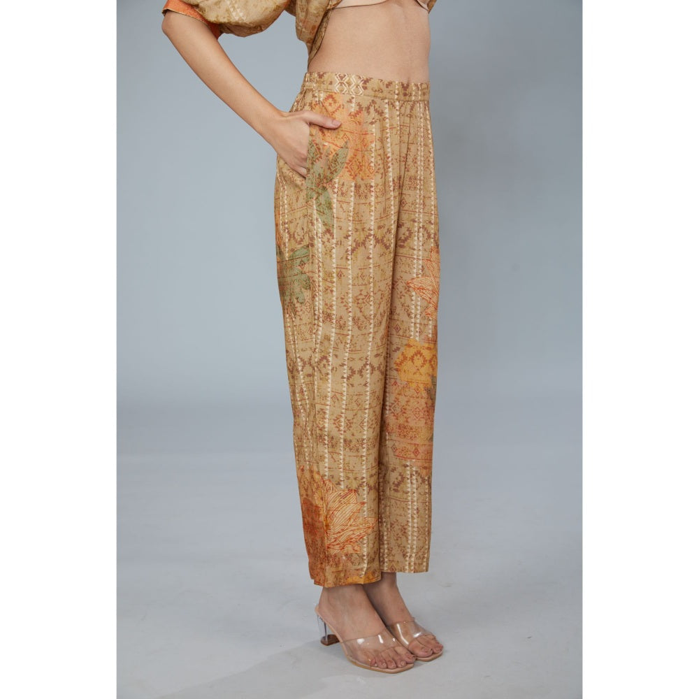 Kahani Lush Beige Floral Co-Ord (Set of 2)