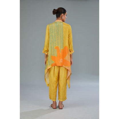 Kahani Lush Yellow Floral Co-Ord (Set of 2)