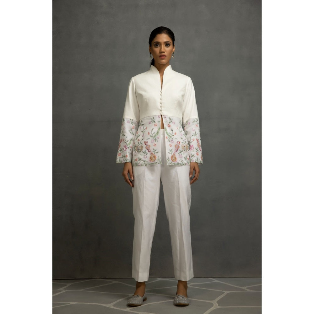 Kahani Lush Embroidered White Co-Ord (Set of 2)
