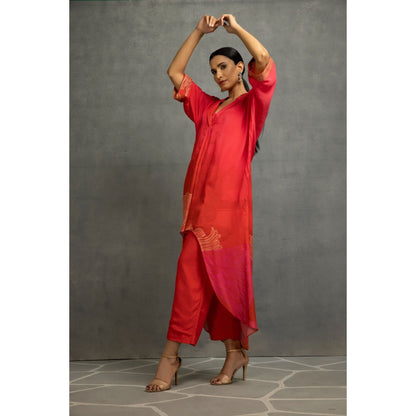 Kahani Lush Red Kurta & Pant (Set of 2)