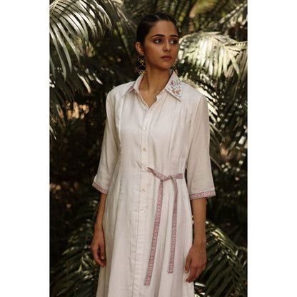 Kahani Lush White Pink Midi Dress