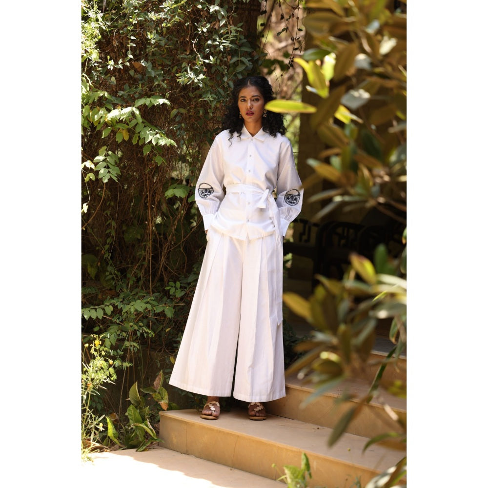 Kahani Lush White Plain Co-Ord (Set of 3)