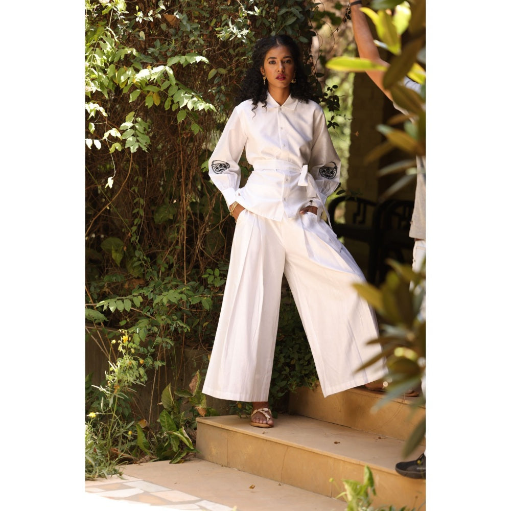 Kahani Lush White Plain Co-Ord (Set of 3)