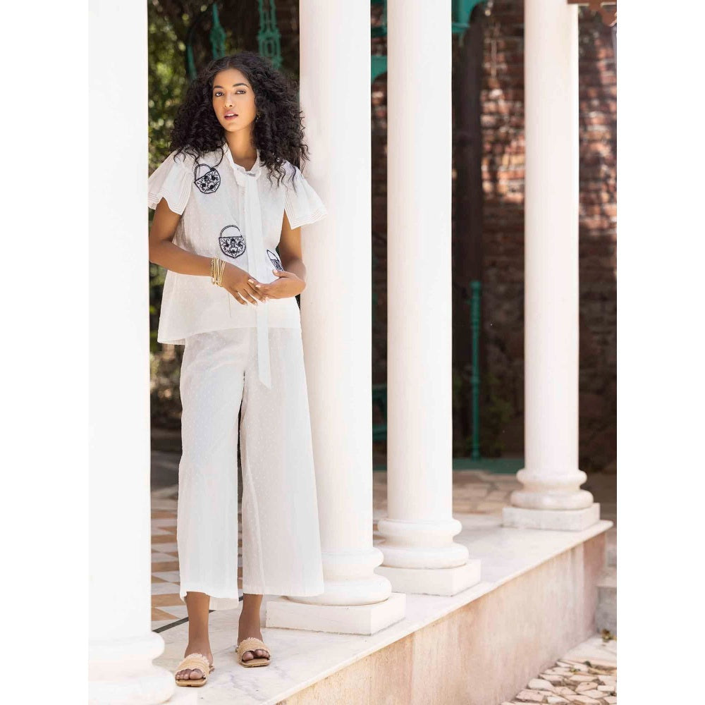 Kahani Lush White Embroidery Co-Ord (Set of 2)