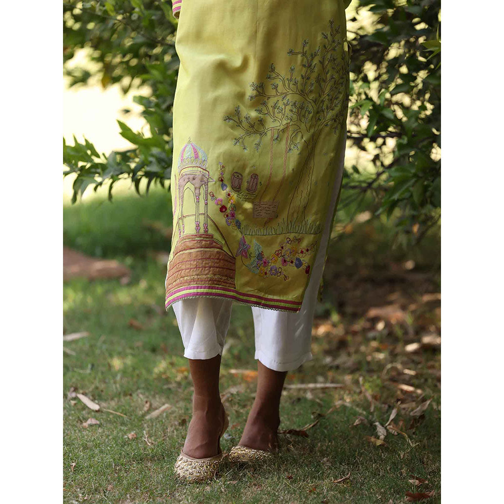 Kahani Lush Green Printed Kurta & Pant (Set of 2)