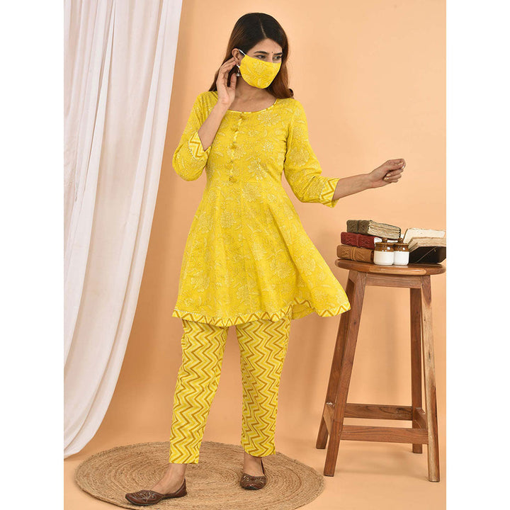 KAAJH Yellow Pritned Short Cotton Kurti With Pant (Set of 2)