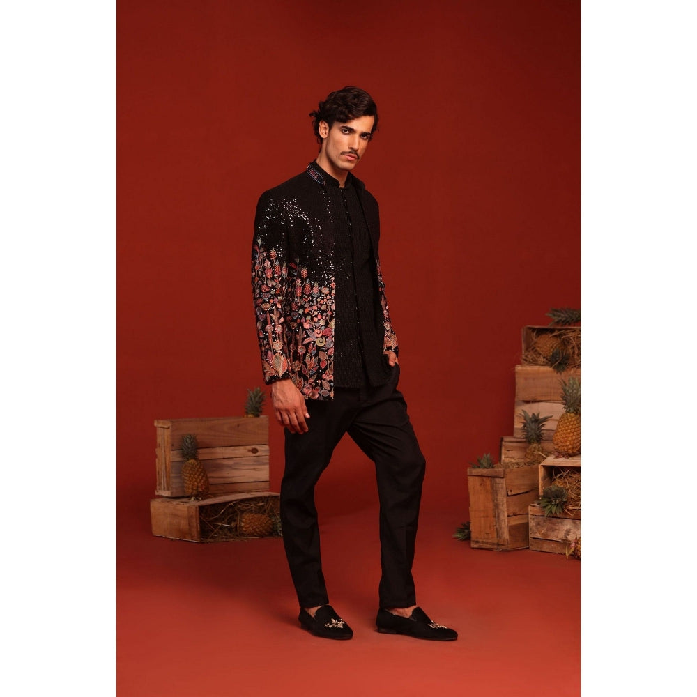 KALPRAAG Zainab Black Kurta and Pant with Coat