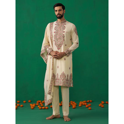 KALPRAAG Motif Cream Kurta with Pant and Dupatta