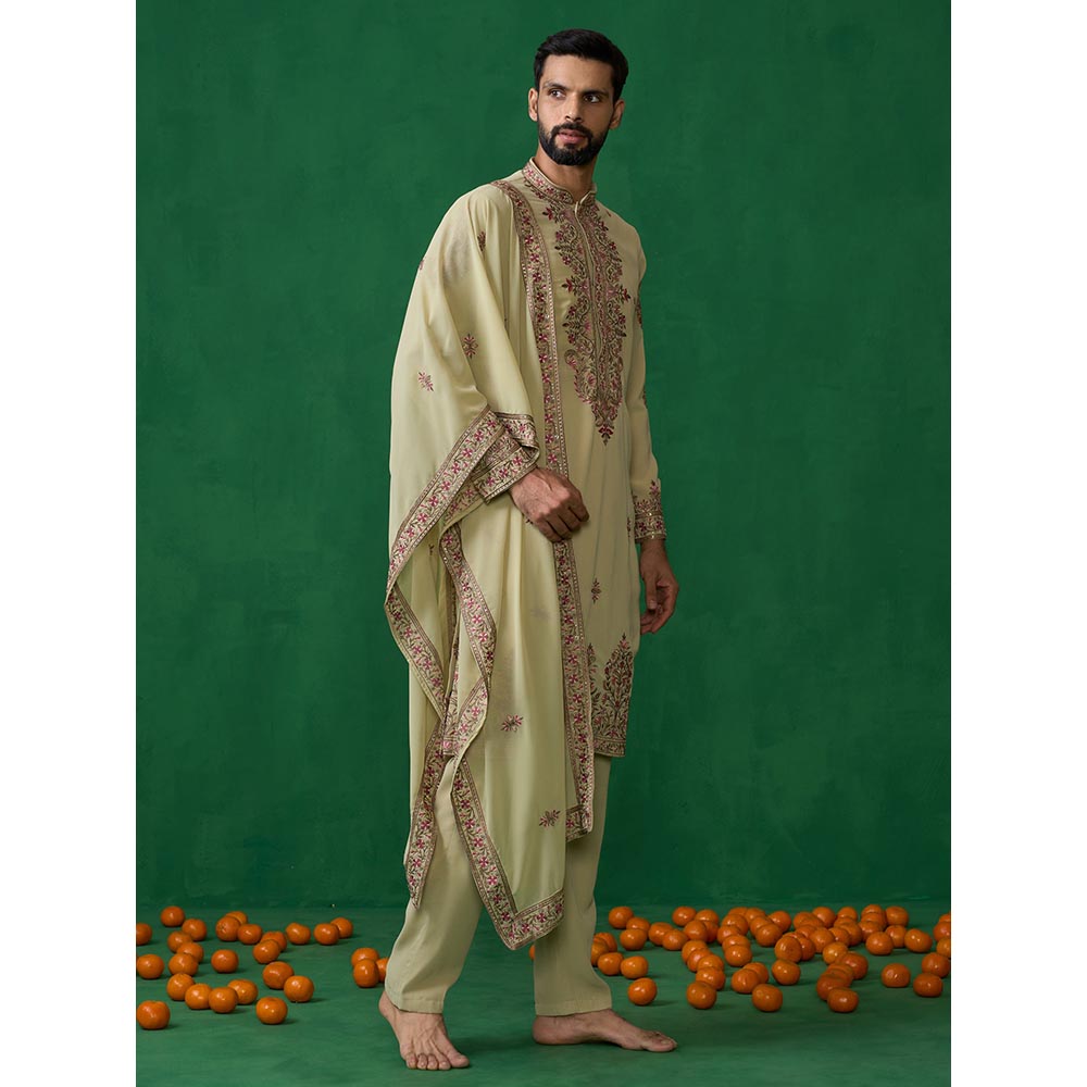 KALPRAAG Motif Green Kurta with Pant and Dupatta