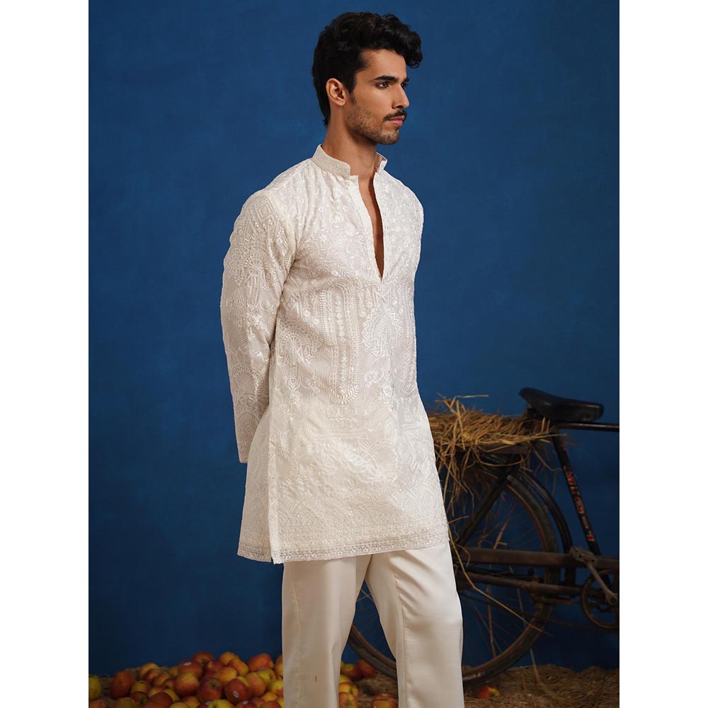 KALPRAAG Eklavya White Organza Short Kurta With Pant