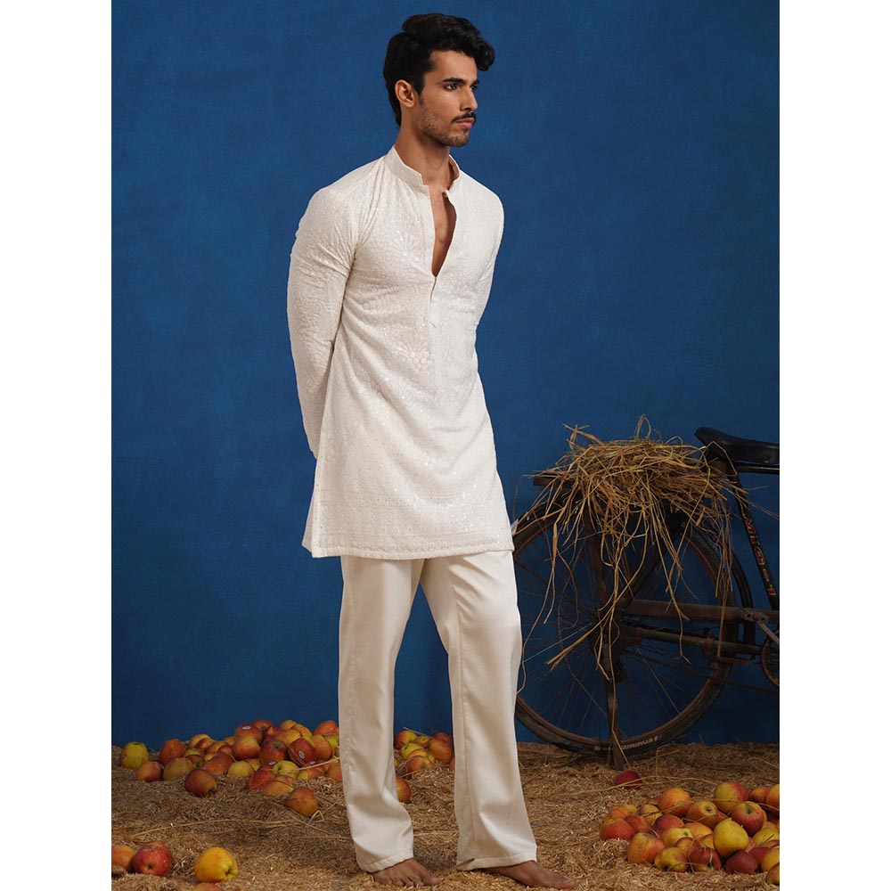 KALPRAAG Pravin White Short Kurta With Pant