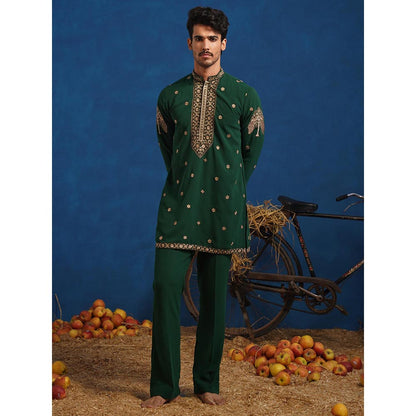 KALPRAAG Ketan Bottel Green Short Kurta With Pant