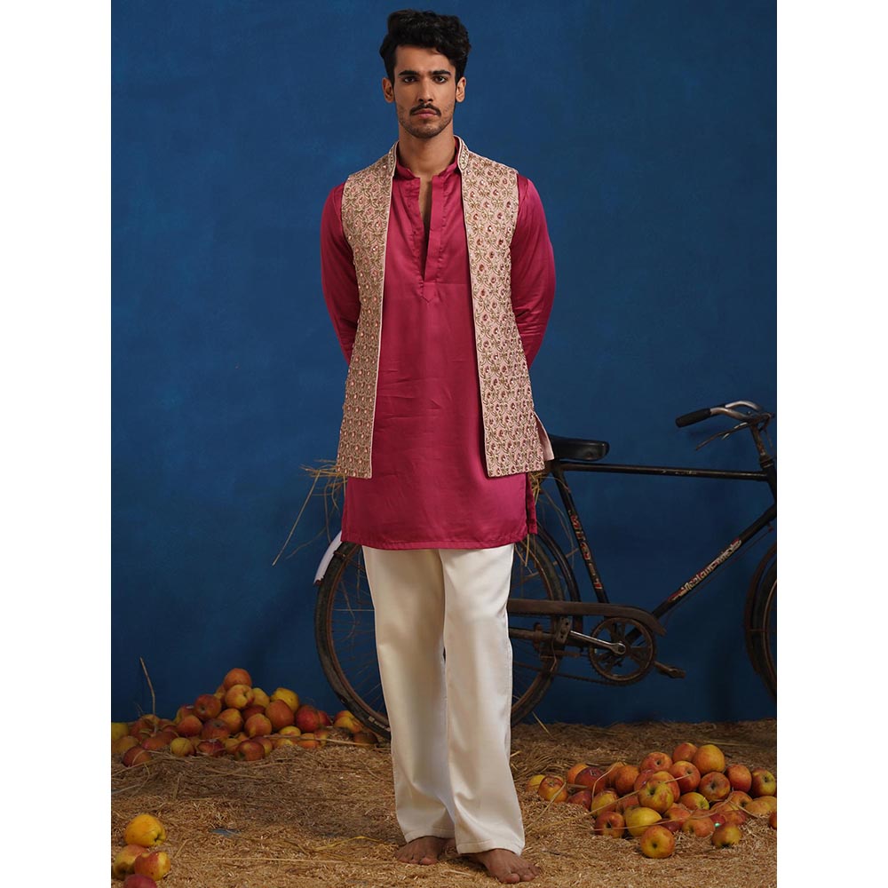 KALPRAAG Trilok Pink Short Kurta With Nehru Jacket And Dupatta