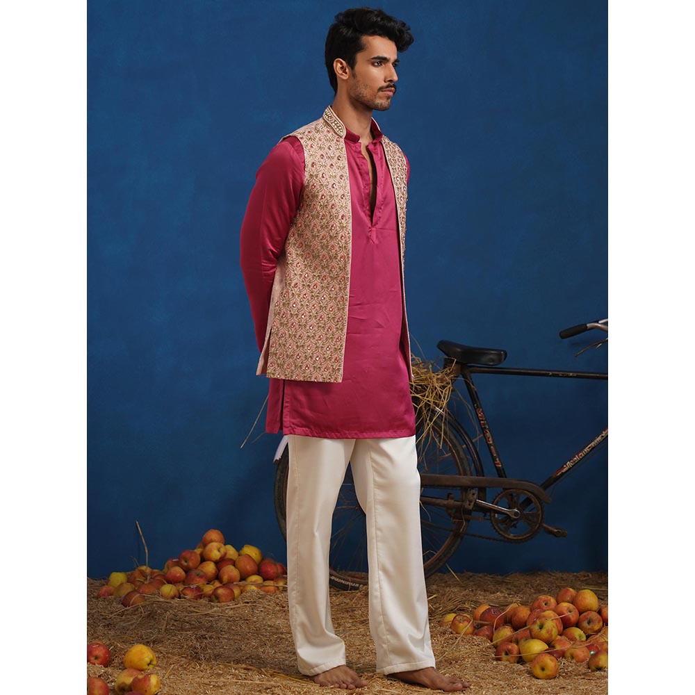 KALPRAAG Trilok Pink Short Kurta With Nehru Jacket And Dupatta