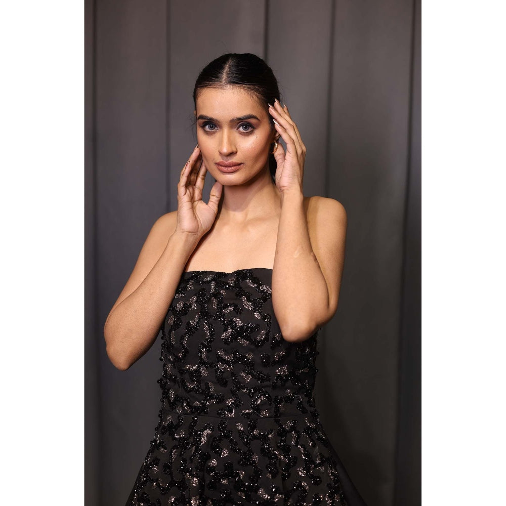 Kanika Verma Black Peplum Top with Pant (Set of 2)