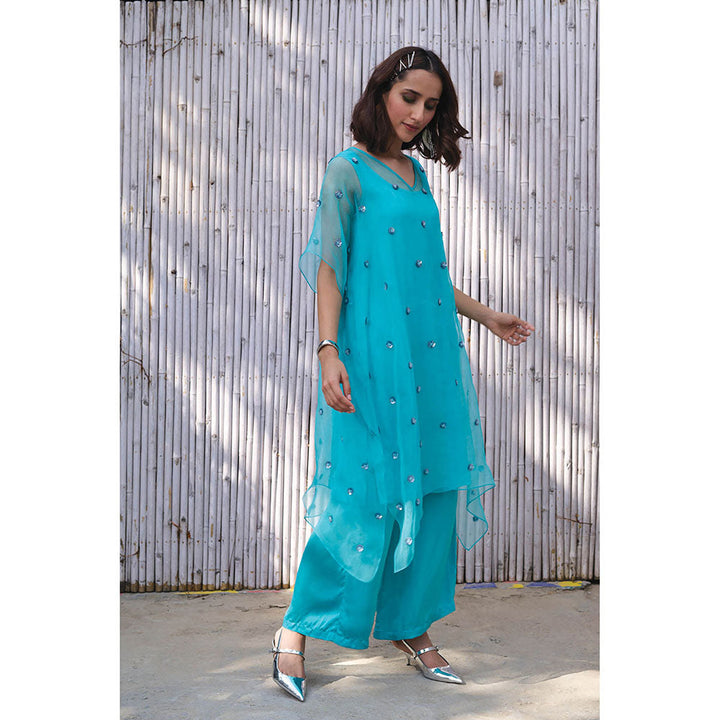 Kanelle Women Round Neck Longline Sleeveless Naaz Solid Co-Ord-Turquoise (Set of 3)