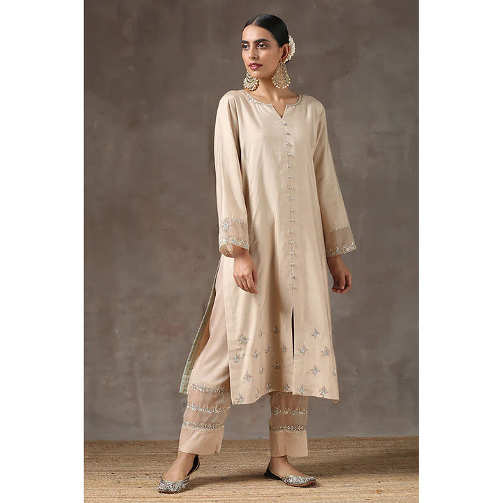 Kanika Sharma Gehua Lahoriya Botti Kurta with Patalun and Dupatta (Set of 3)