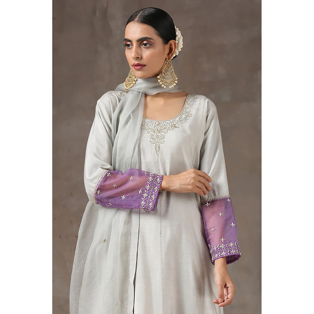 Kanika Sharma Zameeni Lahoriya Seedha Kurta with Jama and Dupatta (Set of 3)