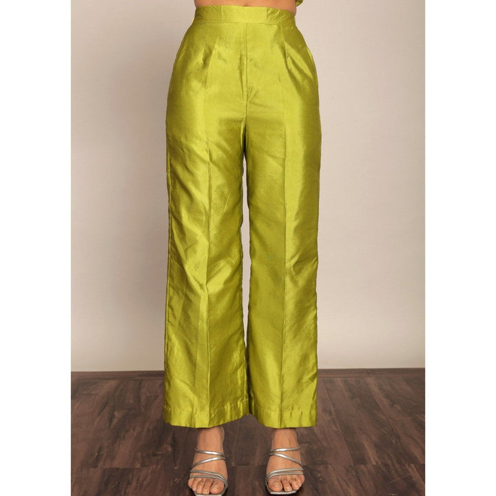 Kaori By Shreya Green Solid Relaxed Pant With 2 Pockets