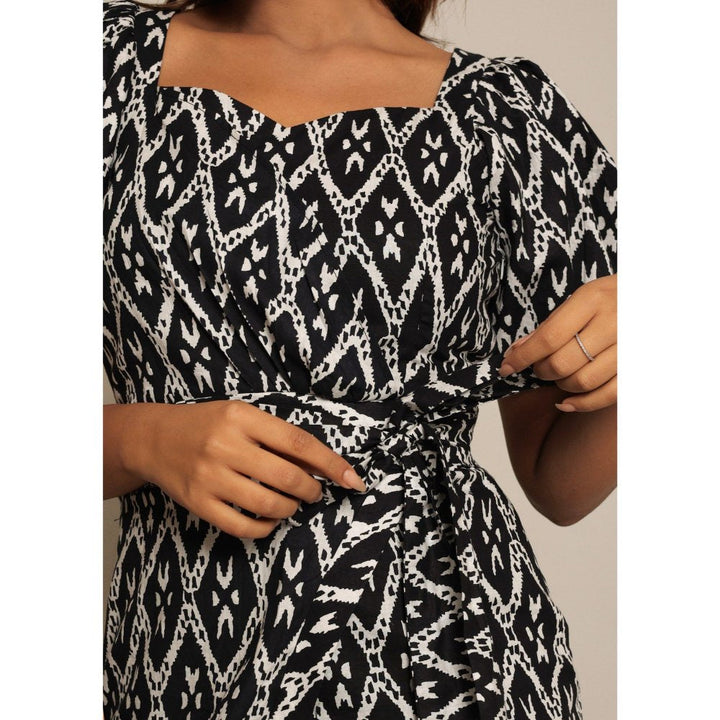 Kaori By Shreya Black And White Geometric Short Dress with Belt (Set of 2)