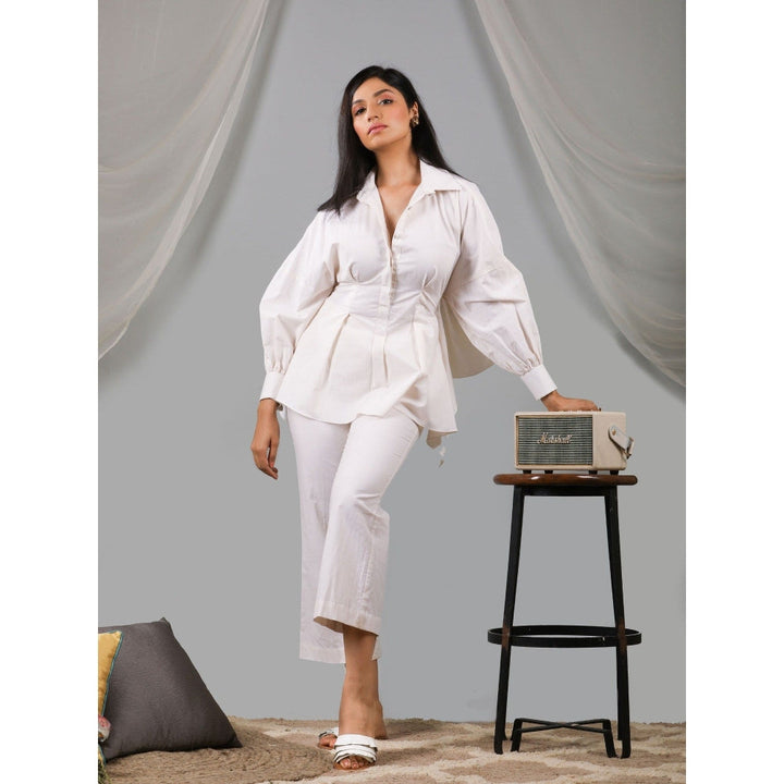 Kaori By Shreya Pearl Off White Back Tie Up Co-Ord (Set of 2)