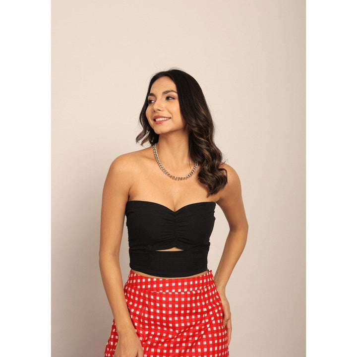 Kaori By Shreya Solid Black Bust Fitted Crop Top