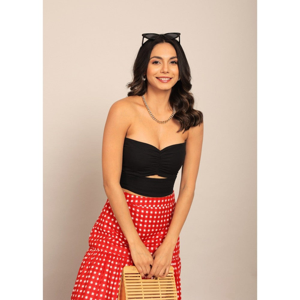 Kaori By Shreya Solid Black Bust Fitted Crop Top