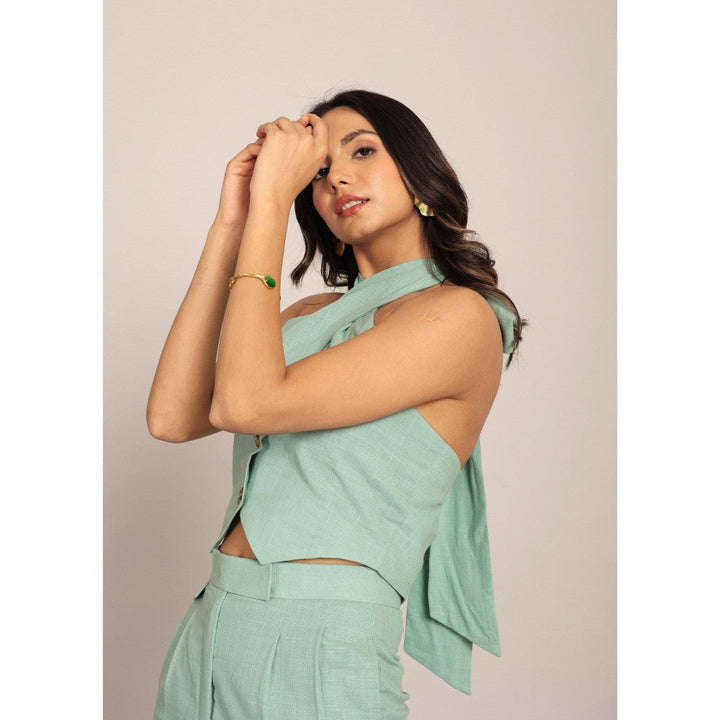 Kaori By Shreya Mint Green Solid Fitted Front Closer Crop Top