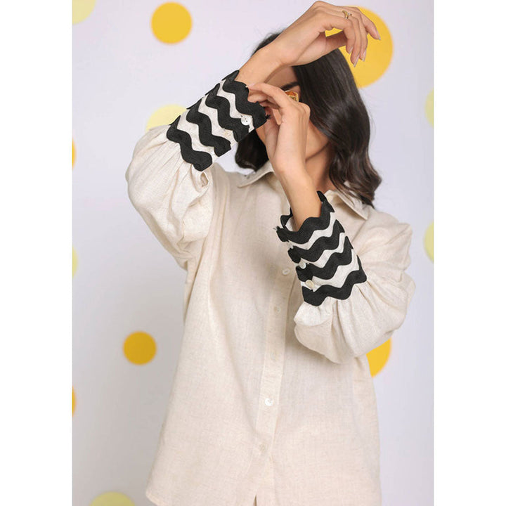 Kaori By Shreya Off White Relaxed Collared Linen Shirt