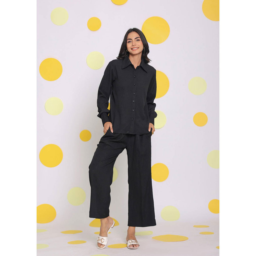 Kaori By Shreya Black Collar Everyday Wear Button Shirt