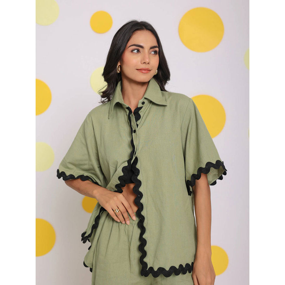 Kaori By Shreya Green Buttoned Relax Collar Linen Shirt