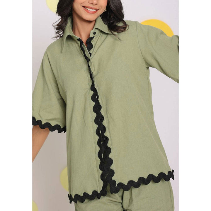 Kaori By Shreya Green Buttoned Relax Collar Linen Shirt