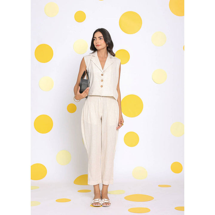 Kaori By Shreya Off White Relaxed Waist Coat Linen Shirt