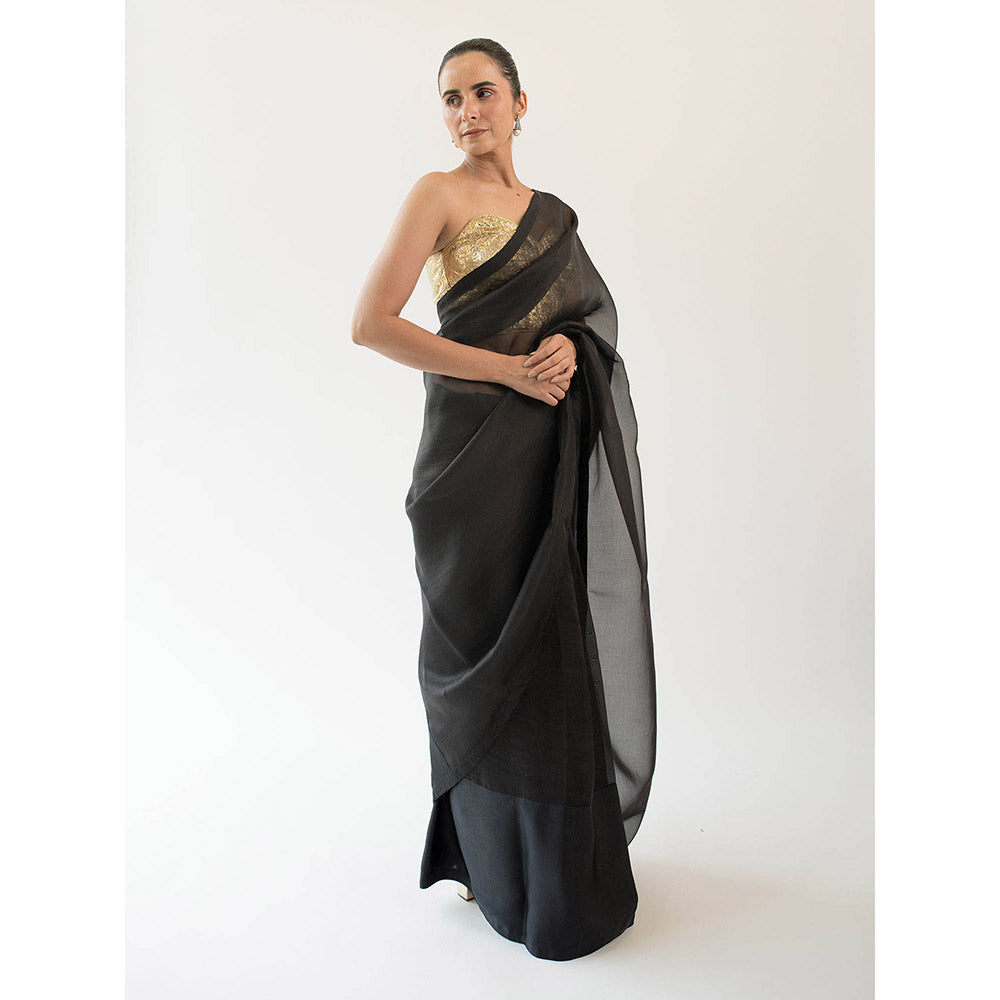 KAPARDARA Asters Pure Silk Organza Saree In The Shade Of Black Featuring A Border