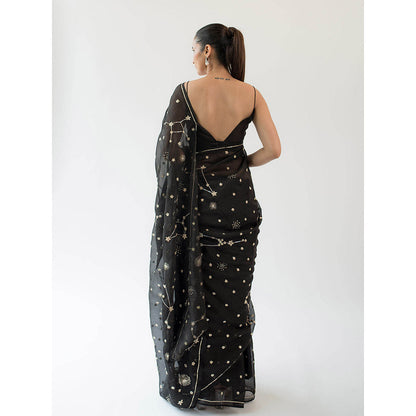 KAPARDARA Andromeda Saree ÃƒÂ¢Ã¢â€šÂ¬Ã…â€œ A Pure Silk Organza Saree In The Shade Of Black