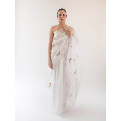 KAPARDARA The Light Of The Moon In The Night Sky Is The Moonlight Saree